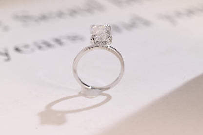 Stunning 1.0 - 2.0 CT Emerald Moissanite Engagement Ring with Hidden Halo Design 9