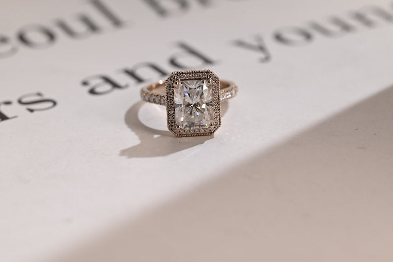 Stunning 1.0 - 2.0 CT Radiant Moissanite Engagement Ring with Pave & Halo Design 1