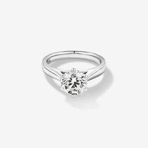 Stunning 2.0 CT Round Moissanite in Solitaire Engagement Ring