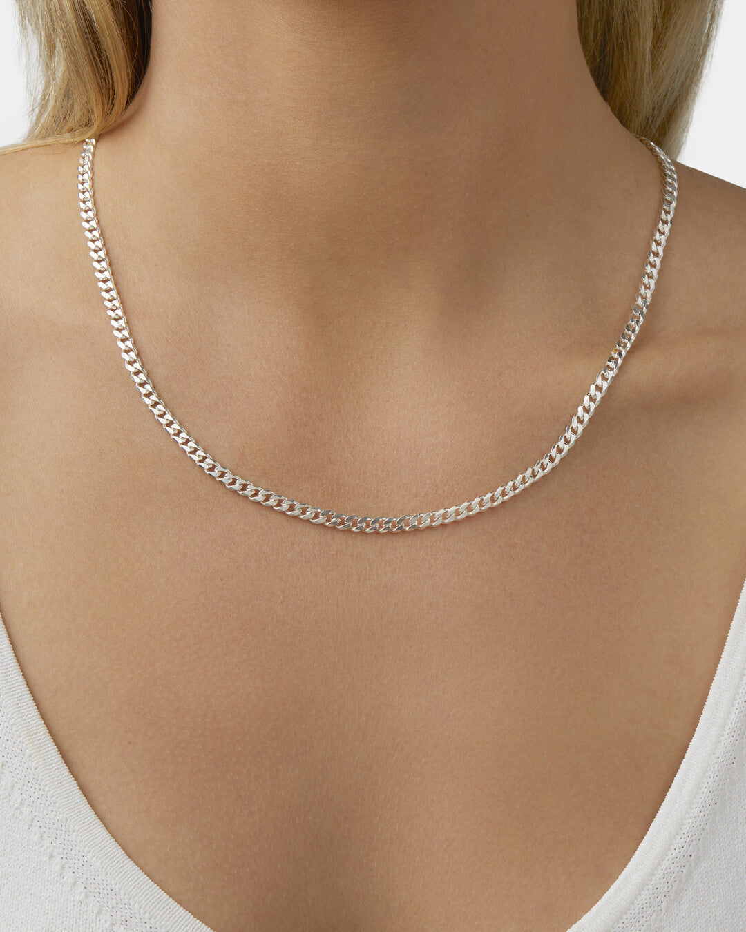 Round Cut Cubic Zirconia in 925 Sterling Silver Necklace 4