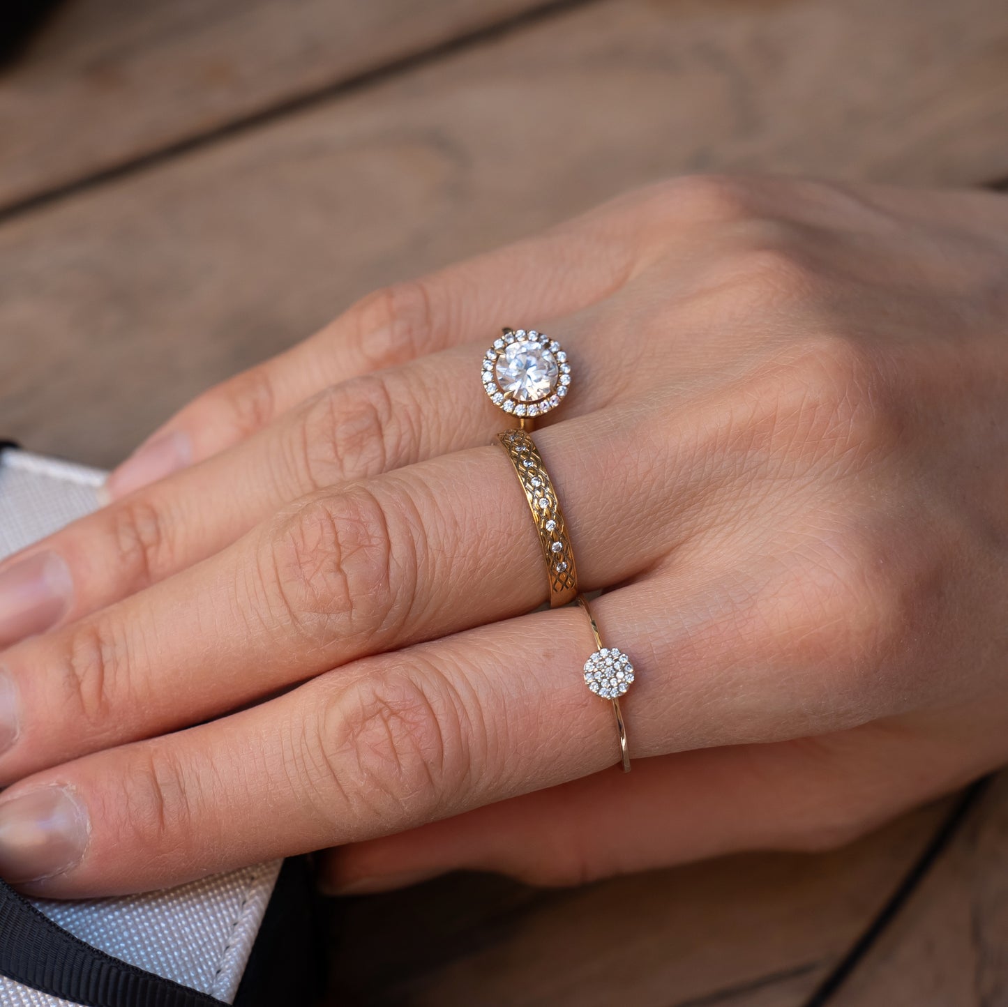 Stunning 0.20 TCW Round Moissanite Stones Curved Wedding Bands 6
