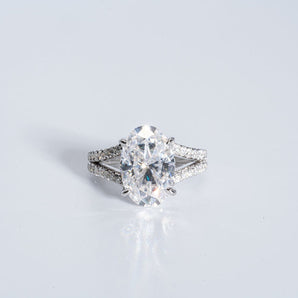 Classic 3.50 CT Oval Moissanite Engagement Ring with Split Shank Design