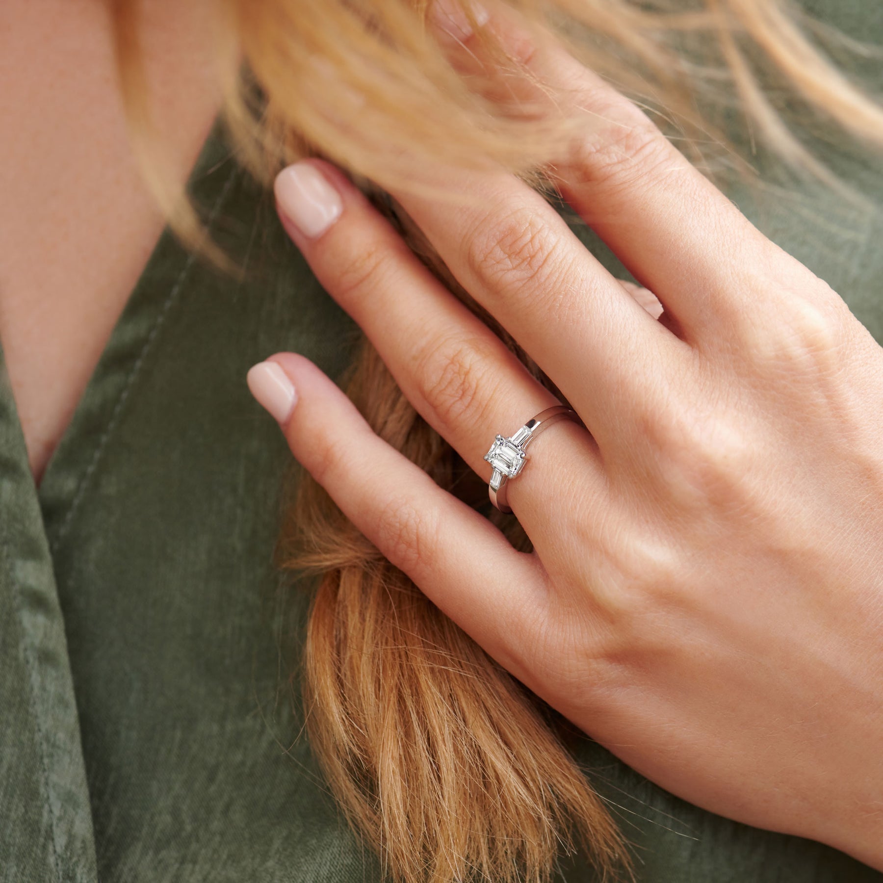 Stunning 0.5 CT Emerald Moissanite Engagement Ring With Three Stone Design 6
