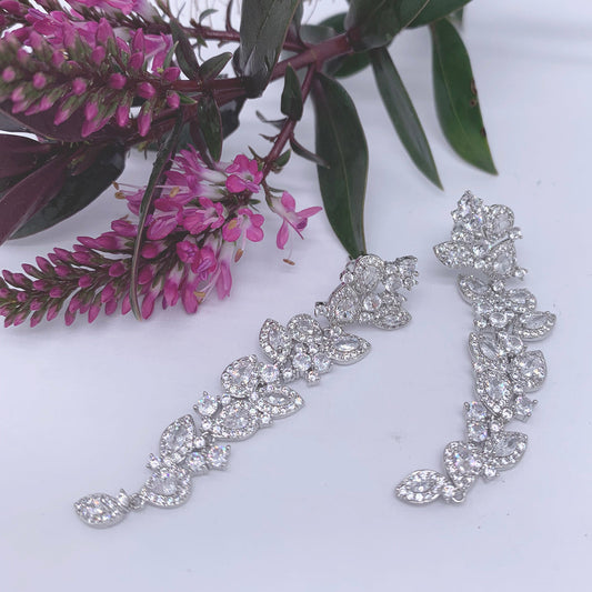 Round Cut Cubic Zirconia in 925 Sterling Silver Earrings 2