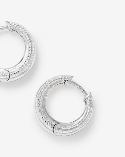Round Cut Cubic Zirconia in 925 Sterling Silver Earrings 4