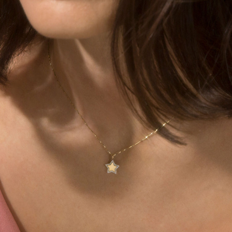 0.40 TCW Round Moissanite Diamond Star Pendant Necklace in Solid Gold 1