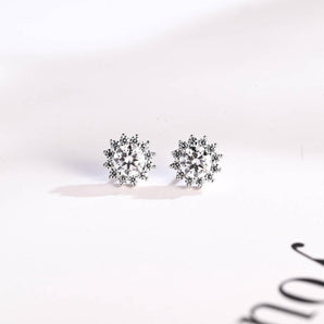 1.20 TCW Round Cut Moissanite Halo Stud Earrings in Gold