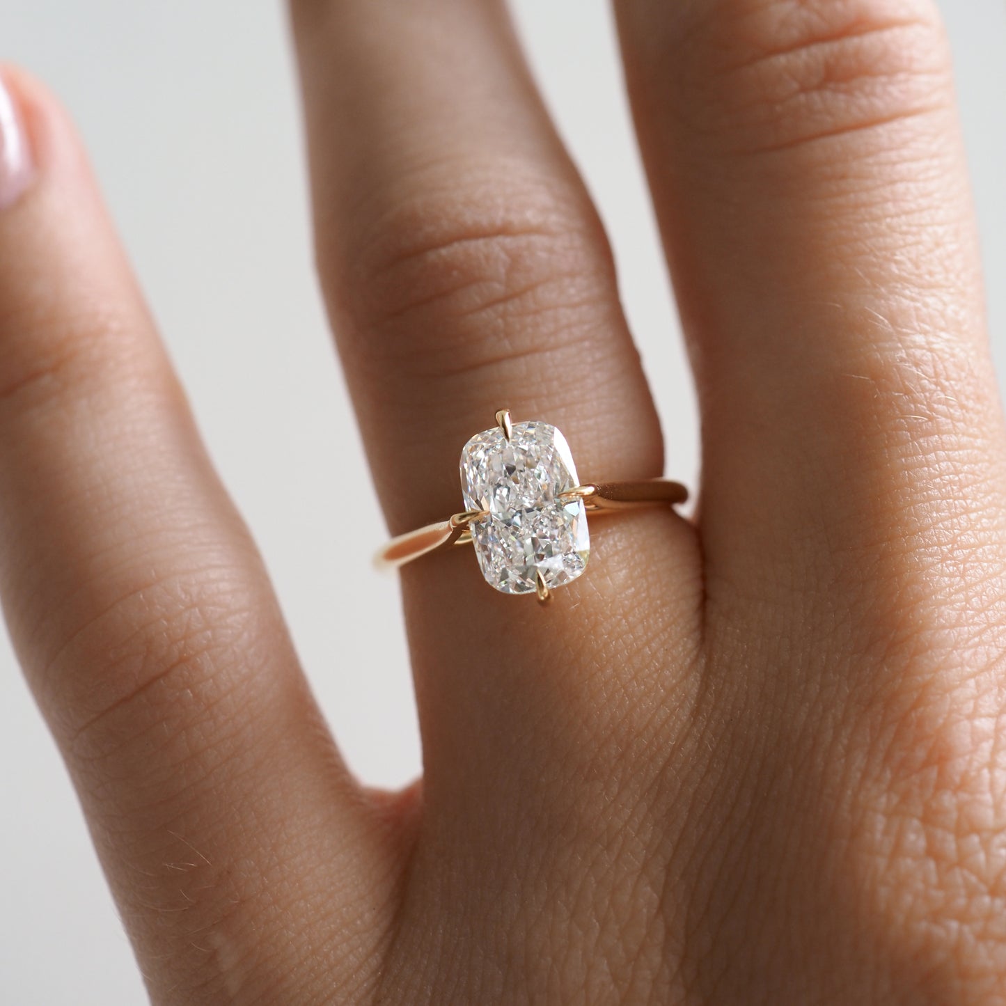 Stunning 1 CT Cushion Moissanite Engagement Ring with Solitaire Design 3