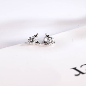 0.70 TCW Round Cut Moissanite Stud Earrings in Gold