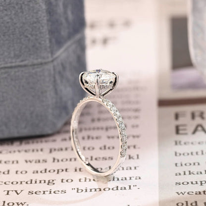 Stunning 1.0 CT Round Moissanite Engagement Ring with Hidden Halo Design 3