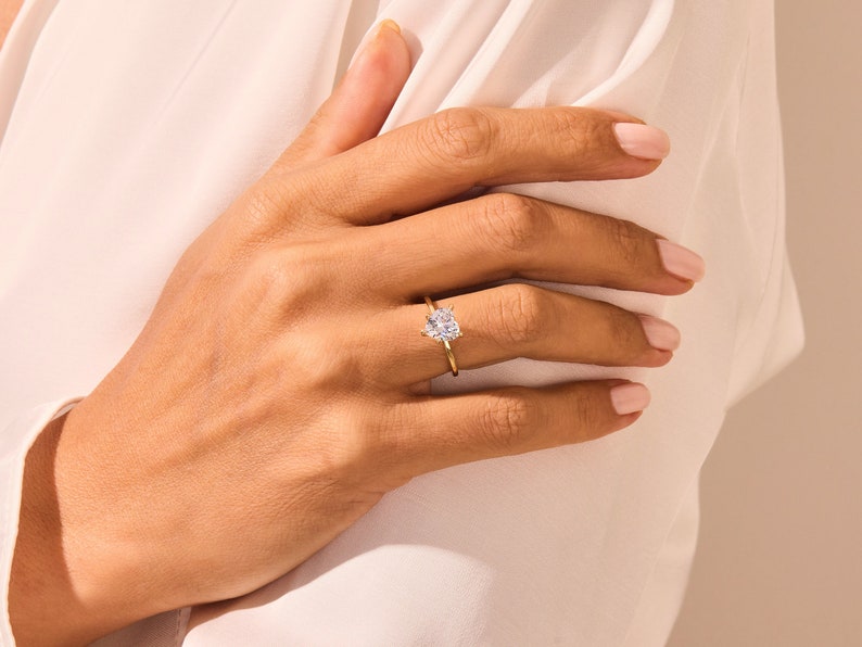 Stunning 1.5 CT Heart Moissanite Engagement Ring with Solitaire Design 7