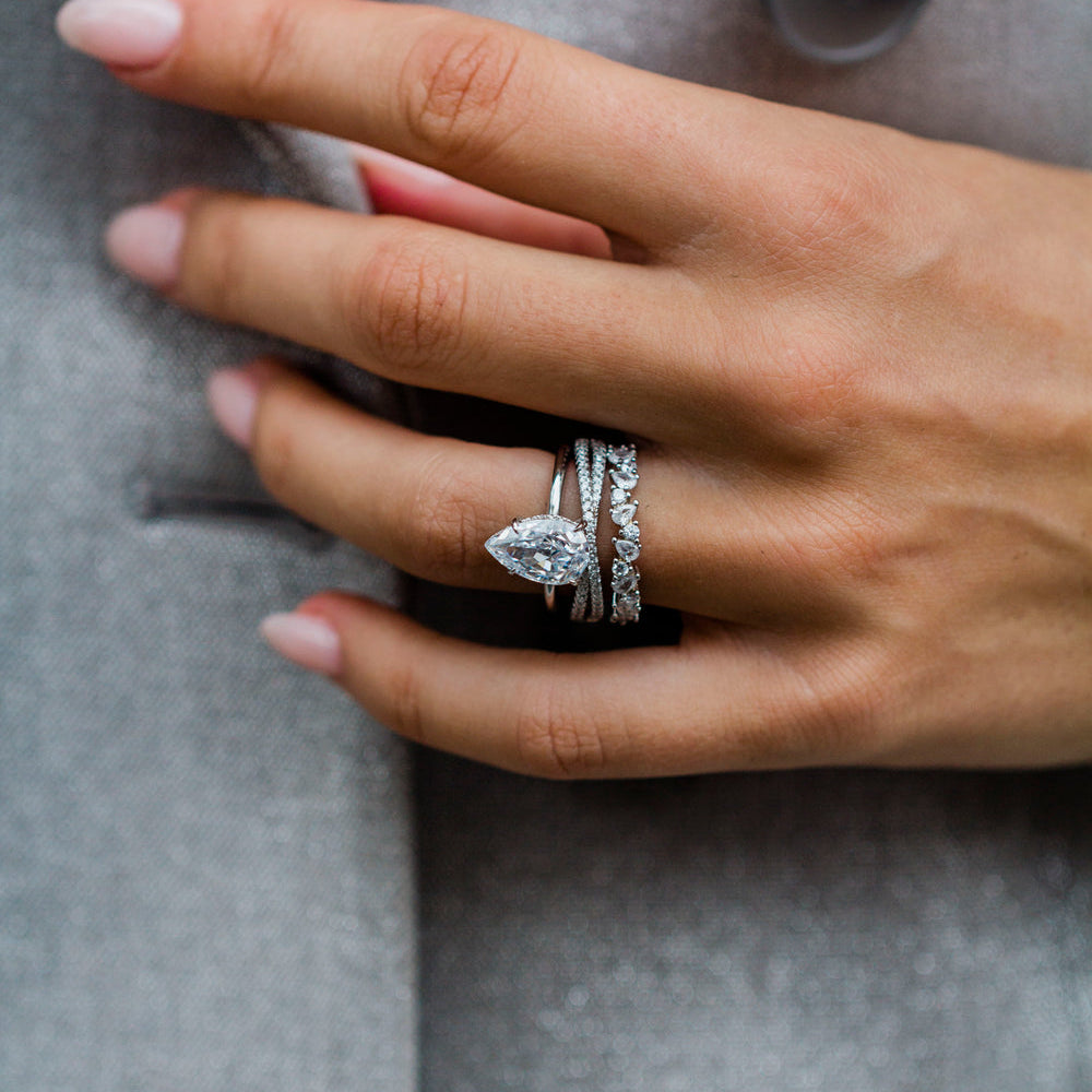 Pear Cut Solitaire Style Cubic Zirconia in 925 Sterling Silver Ring 2