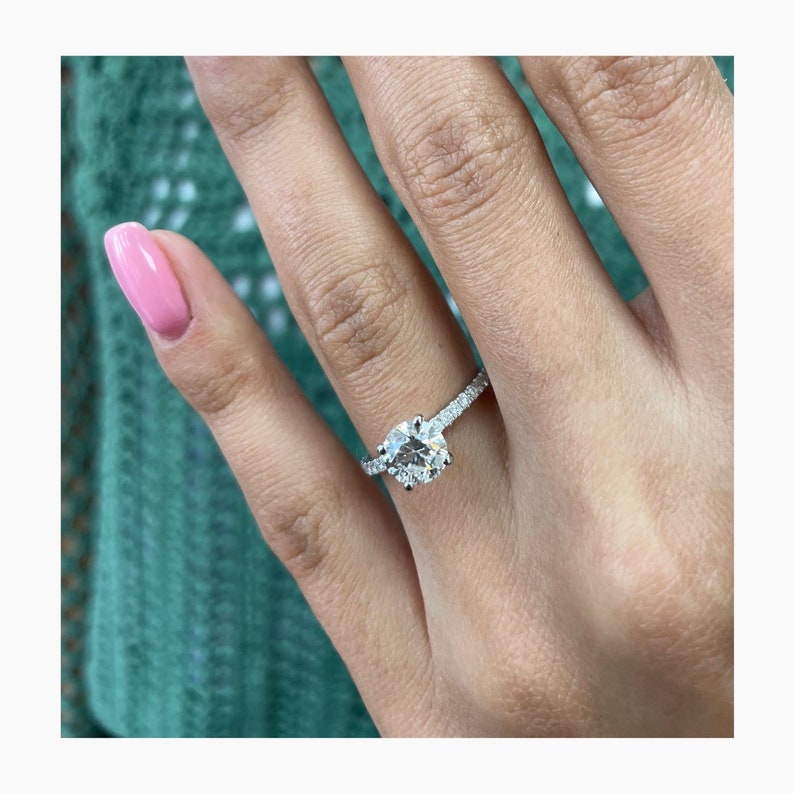 Stunning 1.0 CT Round Shape Moissanite Engagement Ring with Pave Design 6