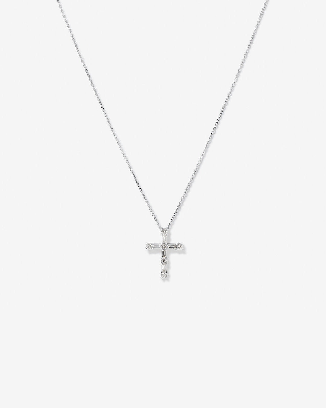 Round Cut Cubic Zirconia in 925 Sterling Silver Necklace 1