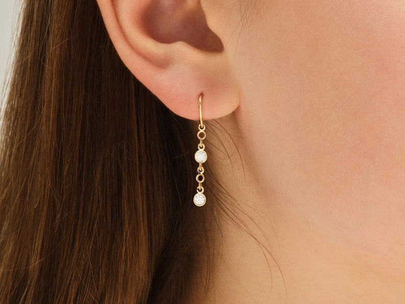 0.50 TCW Round Cut Moissanite Bezel Dangle Earrings in Gold 5