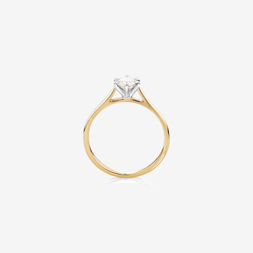 Stunning 0.50 CT Round Moissanite Engagement Ring In Solitaire Design 2