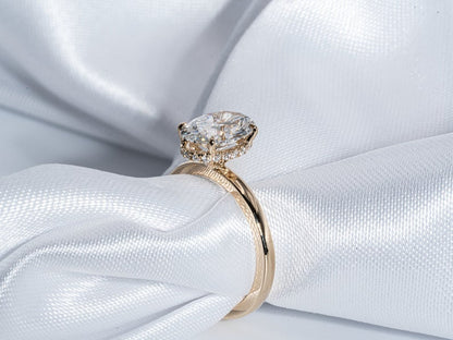 Stunning 1.73 CT Oval Cut Moissanite Engagement Ring with Hidden Halo & Pave Design 6
