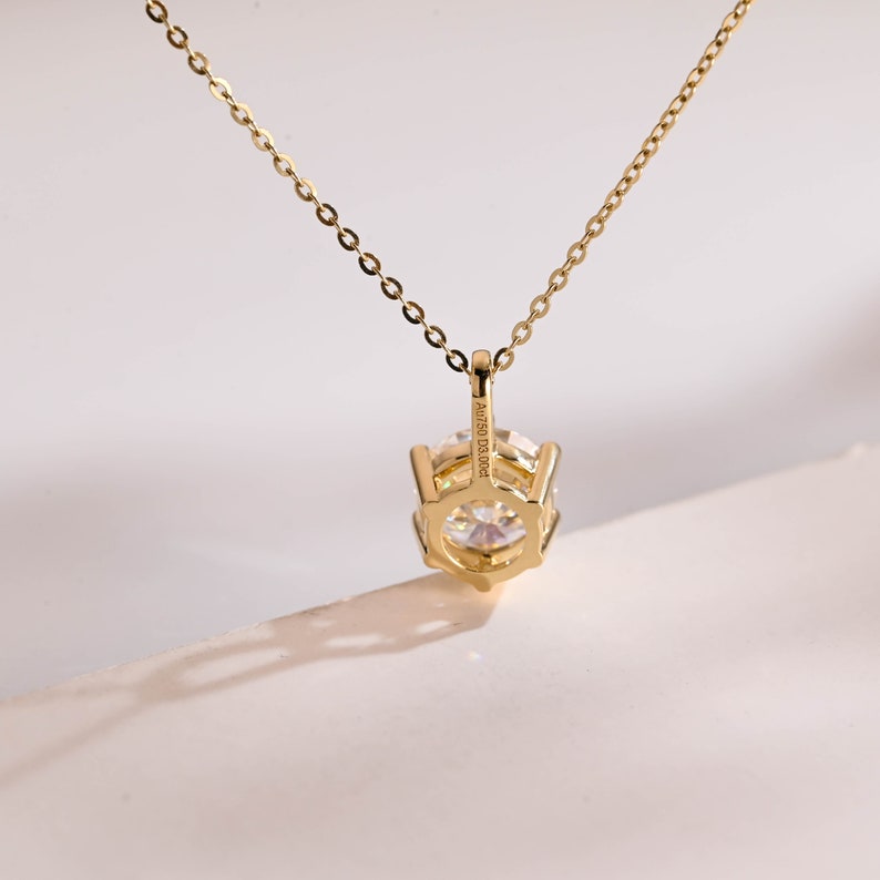 1.0 CT Round Cut Moissanite Diamond Solitaire Pendant Necklace in Solid Gold 5