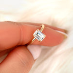 Stunning 1.75 CT Emerald Moissanite Engagement Ring with Solitaire Design 7