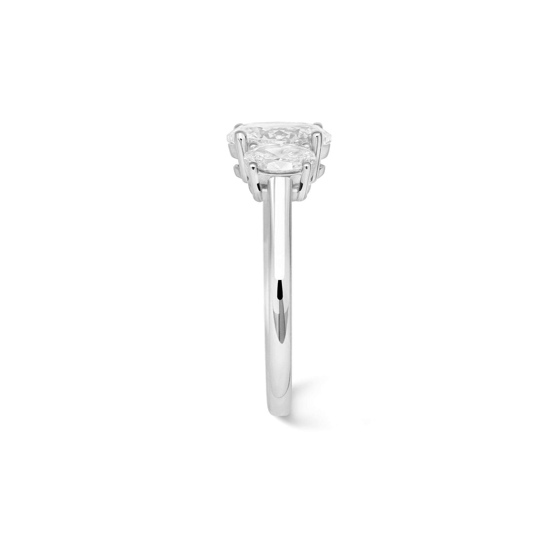 Stunning 0.6 CT Oval Moissanite Stones Three Stones Wedding Band 2