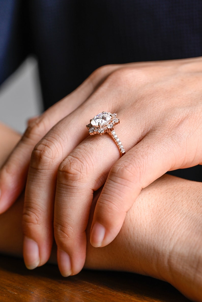 Stunning 1.0 - 2.0 CT Oval Moissanite Engagement Ring with Pave & Halo Design 2