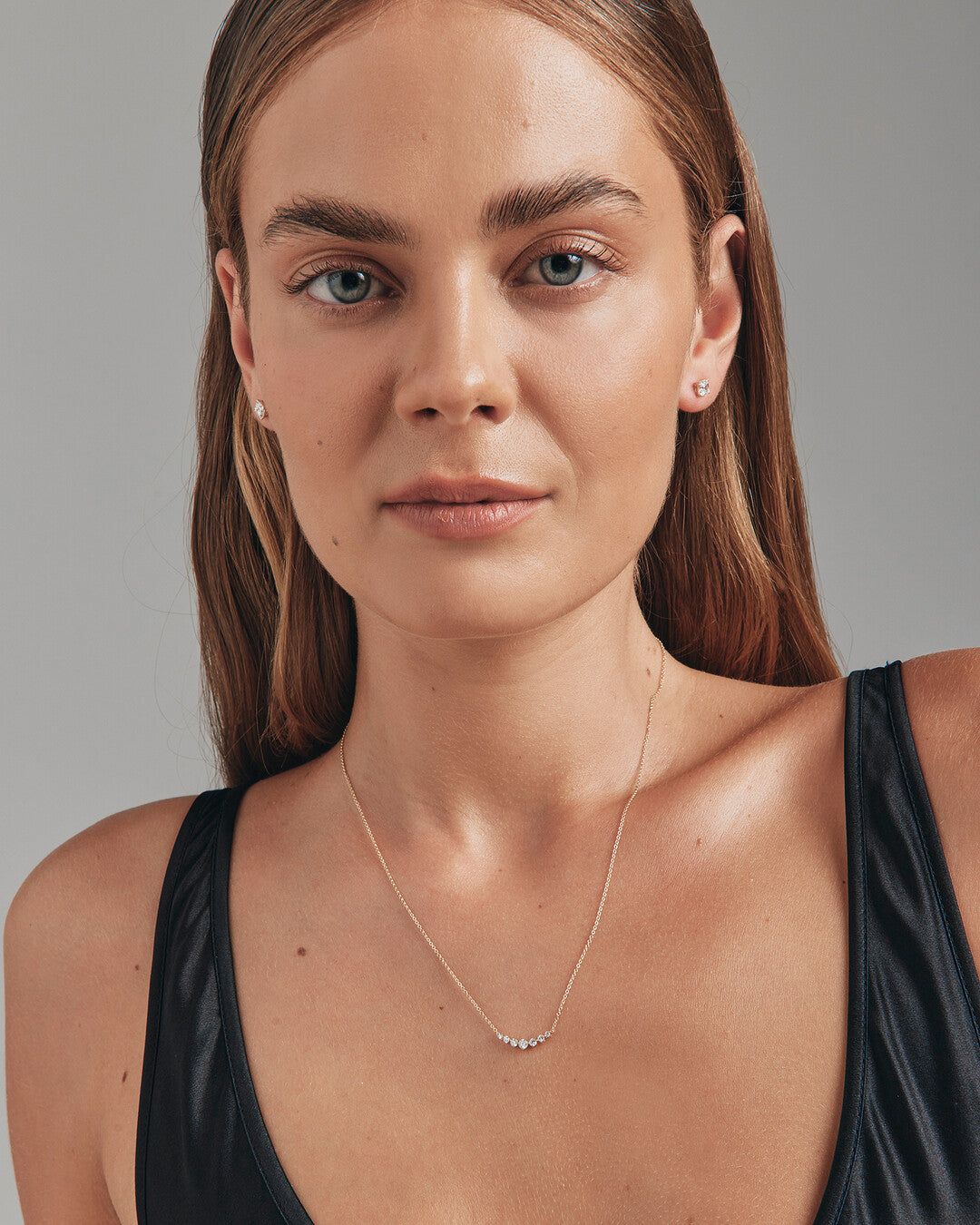 Round Cut Cubic Zirconia in 925 Sterling Silver Necklace 4