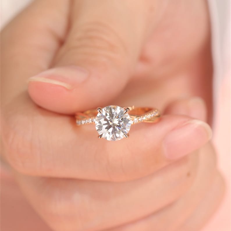 Stunning 1.0 CT Round Moissanite Engagement Ring with Pave Design 1