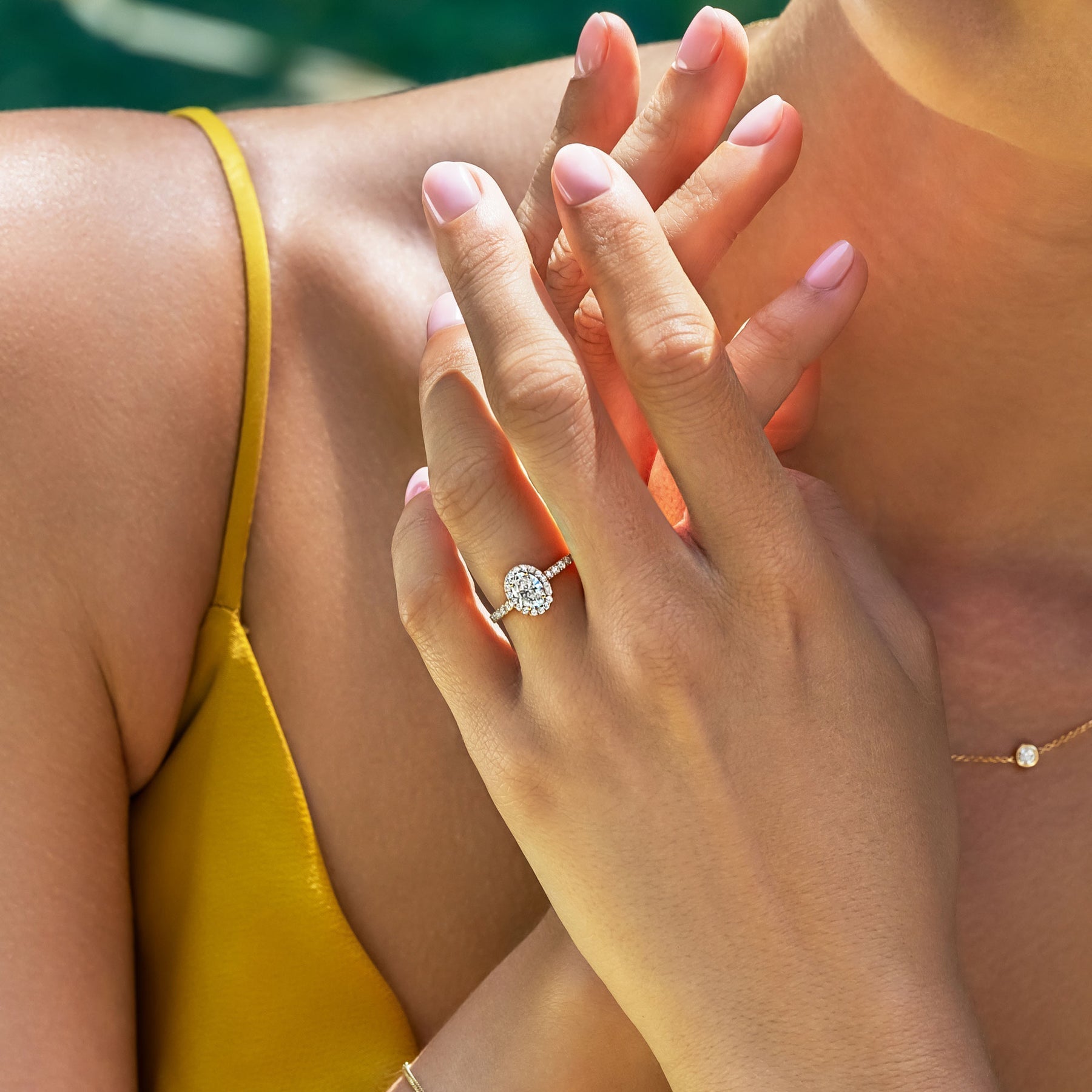 Stunning 0.5 CT Oval Moissanite Stones Engagement Ring In Halo & Pave Design 7