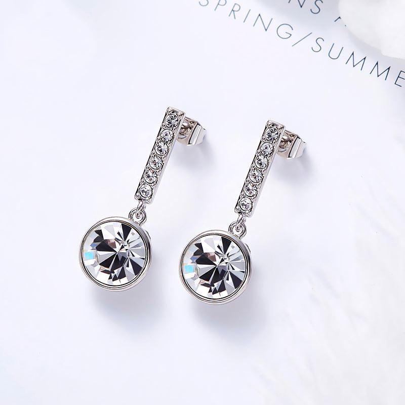 Round Cut Cubic Zirconia in 925 Sterling Silver Earrings 4