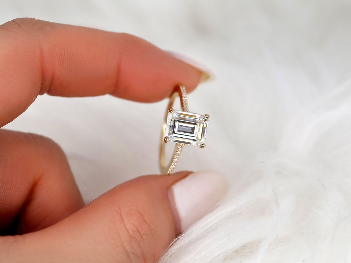 Stunning 2.6 CT Emerald Moissanite Engagement Ring with Pave Design 7