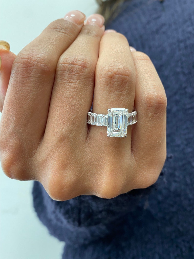 Stunning 2.0 CT Emerald Cut Moissanite Engagement Ring with Pave Design 4
