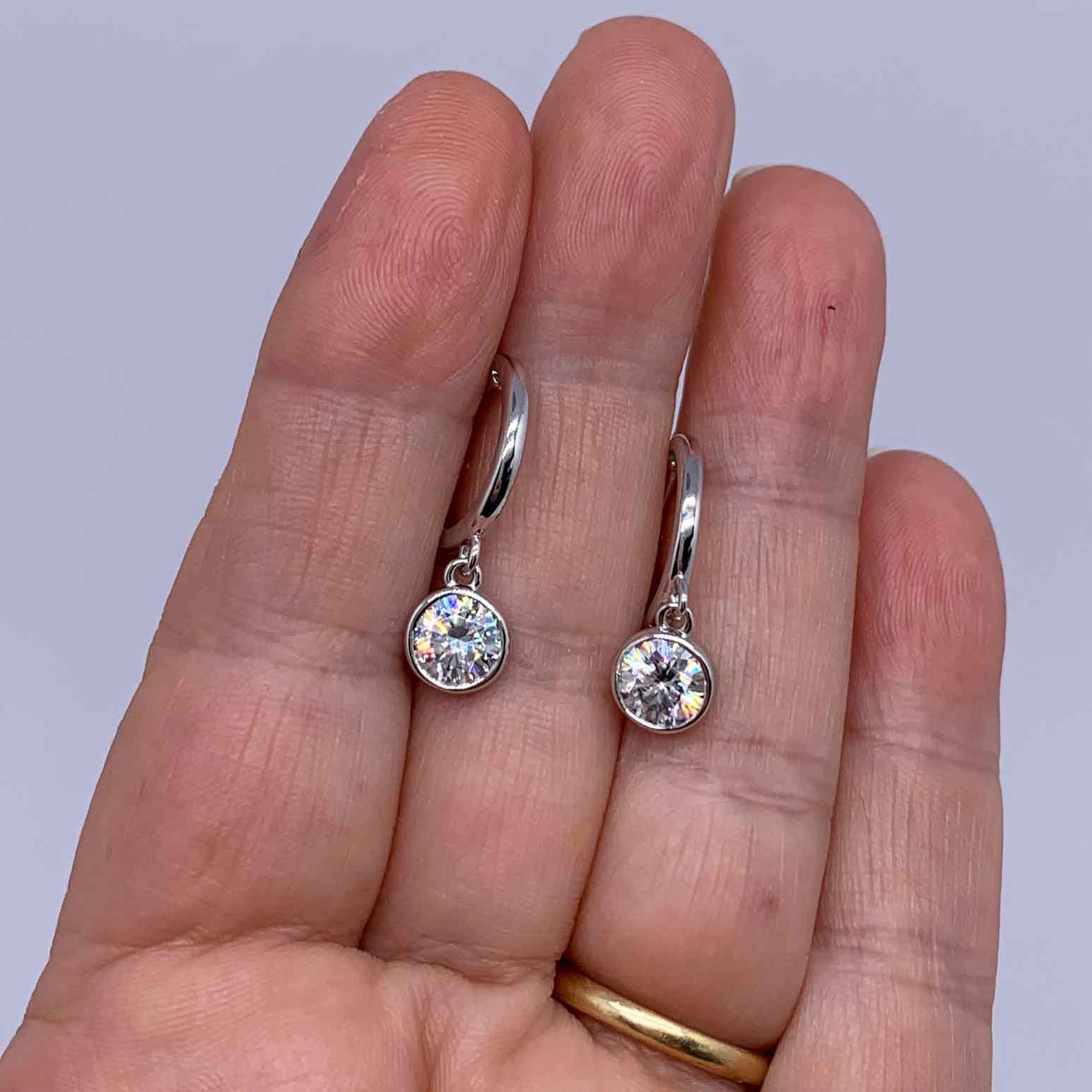 Round Cut Cubic Zirconia in 925 Sterling Silver Earrings 5