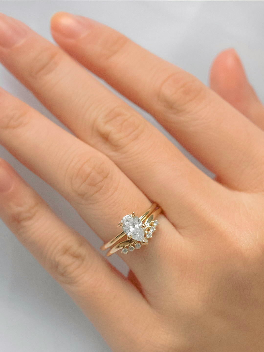 Stunning 1 CT Pear Moissanite Engagement Ring With Solitaire Design 11