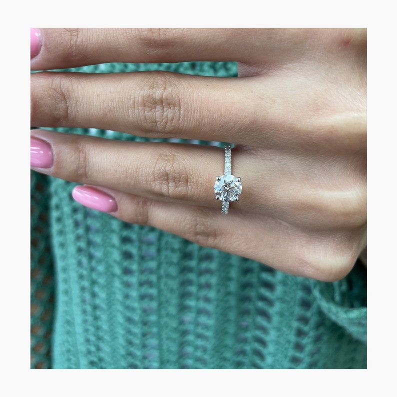 Stunning 1.0 CT Round Shape Moissanite Engagement Ring with Pave Design 4