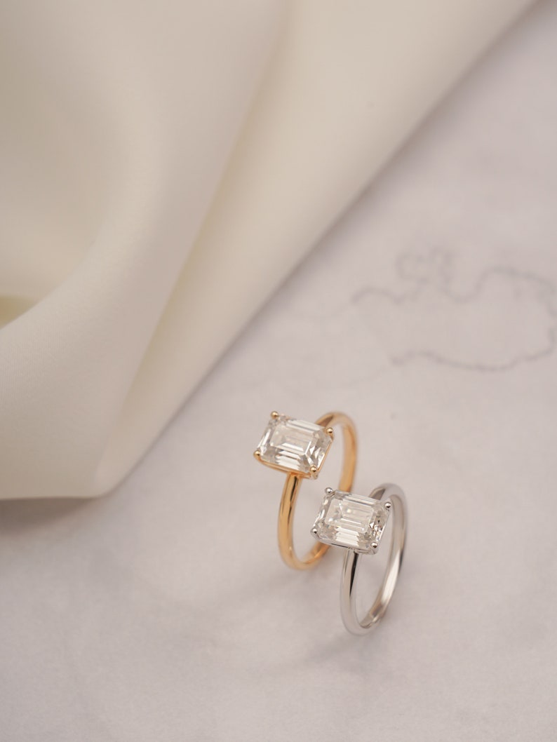 Stunning 1.0 - 2.0 CT Emerald Moissanite Engagement Ring with Solitaire Design 3