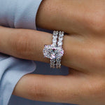 Oval Cut Solitaire Style Cubic Zirconia in 925 Sterling Silver Ring 2