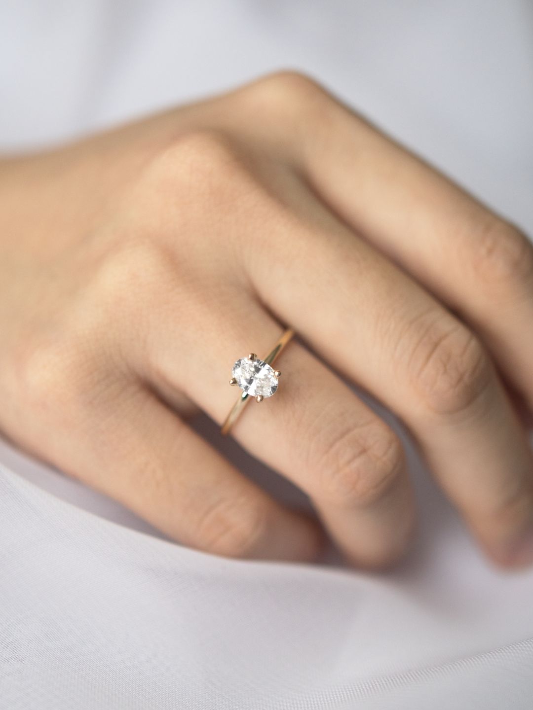 Stunning 1 CT Oval Moissanite Engagement Ring With Solitaire Design 6