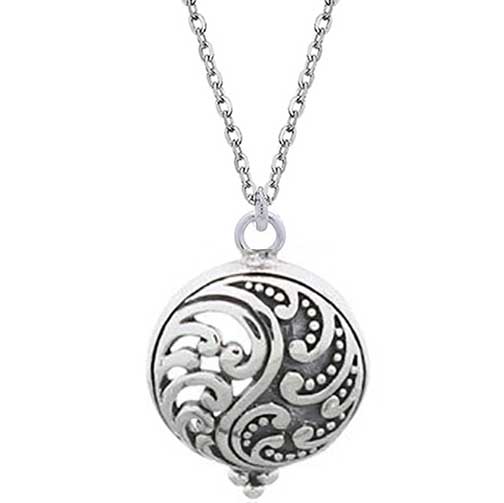 Round Cut Cubic Zirconia in 925 Sterling Silver Necklace 1