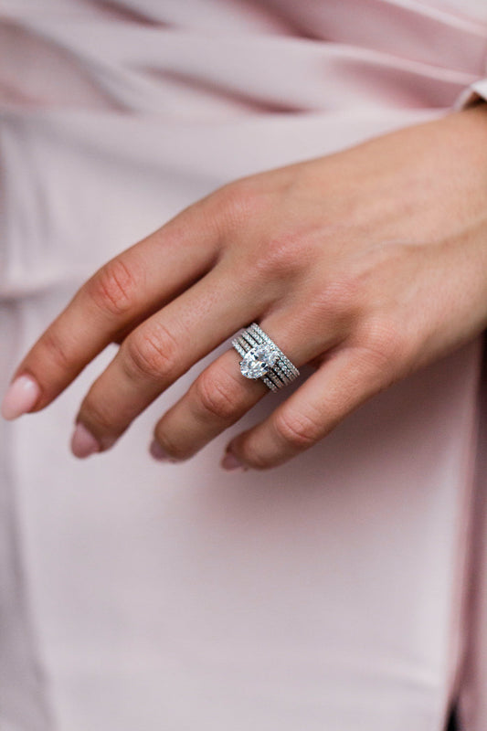 Round Cut Solitaire Style Cubic Zirconia in 925 Sterling Silver Ring 1