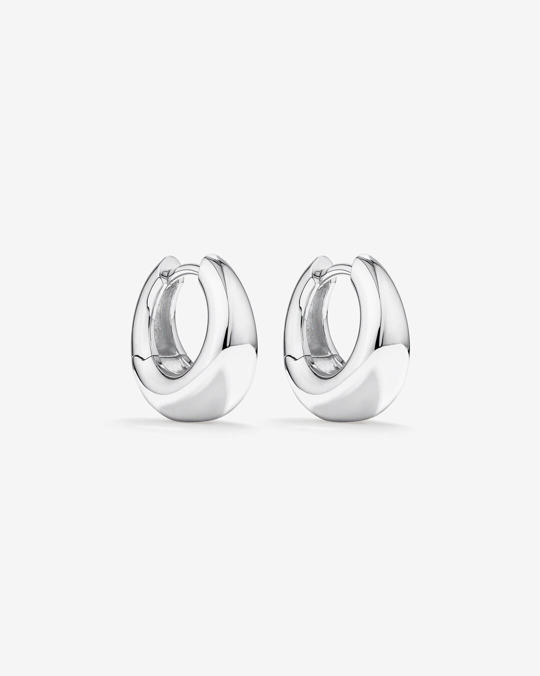 Round Cut Cubic Zirconia in 925 Sterling Silver Earrings 1