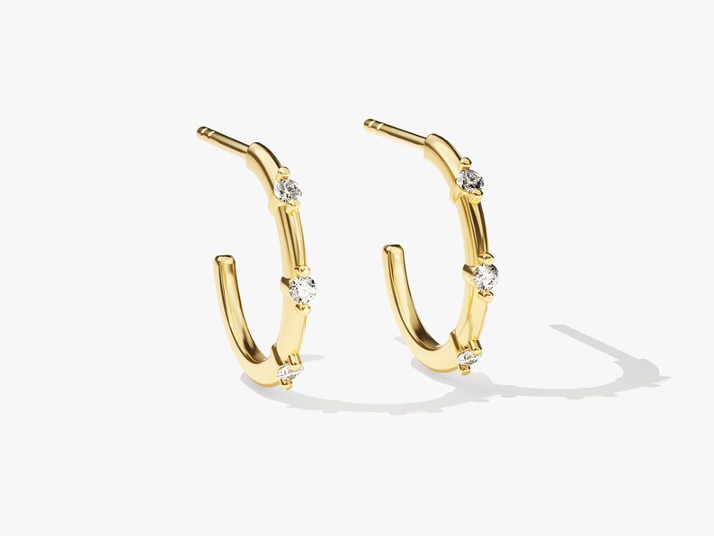 0.30 TCW Round Cut Moissanite Dainty Huggies Earrings in Gold 1