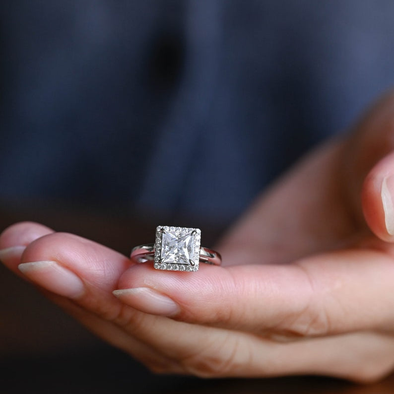 Stunning 1.0 - 2.0 CT Princess Moissanite Engagement Ring with Halo Design 2