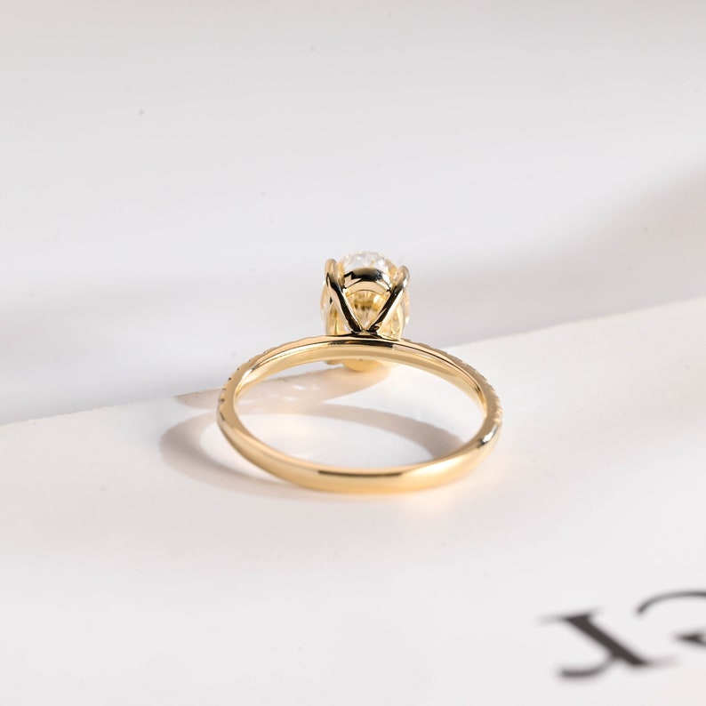 Stunning 1.0 - 2.0 CT Oval Moissanite Engagement Ring with Pave Design 3