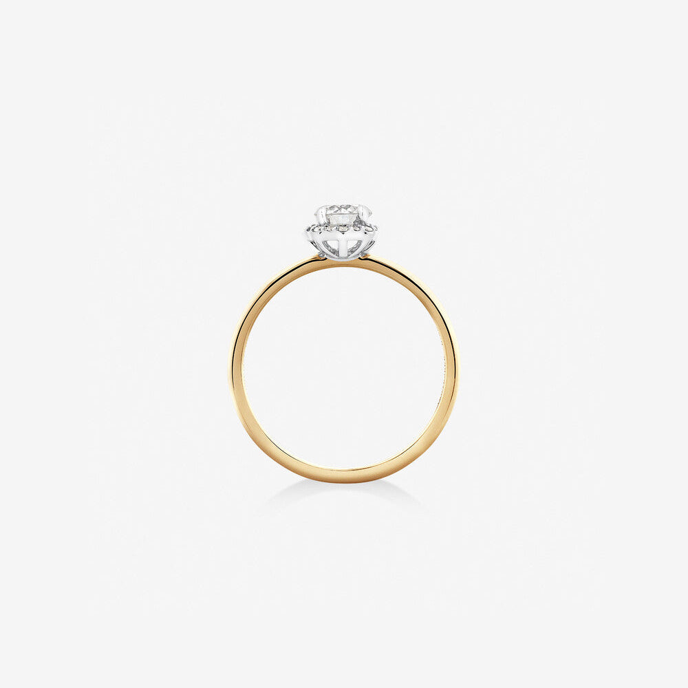 Stunning 0.5 CT Round Moissanite Engagement Ring In Halo Design 2