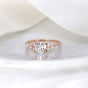 Stunning 1.0 CT Round Moissanite Engagement Ring with Cluster Design