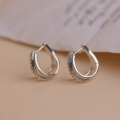 Round Cut Cubic Zirconia in 925 Sterling Silver Earrings 5