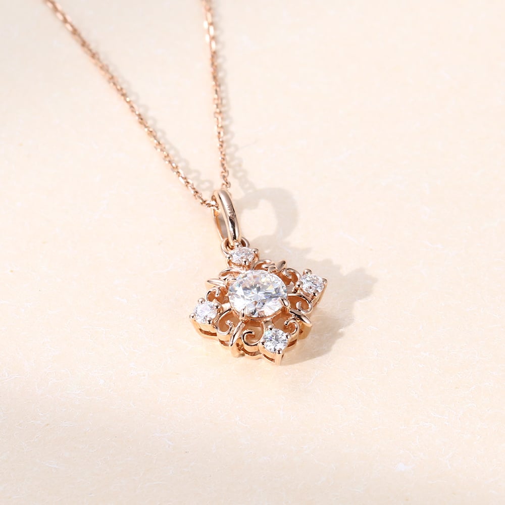 2.20 TCW Round Moissanite Diamond Snowflake Pendant Necklace in Solid Gold 3