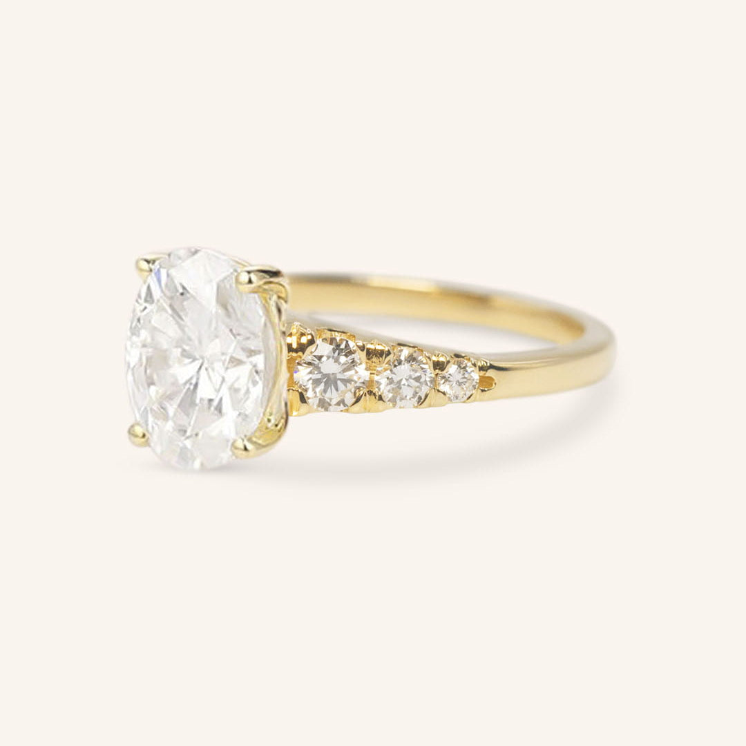 Stunning 2.0 CT Oval Moissanite Engagement Ring with Halo Design 2