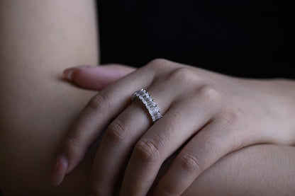 Stunning 0.5 TCW Emerald Moissanite Stones Full Eternity Wedding Band 8