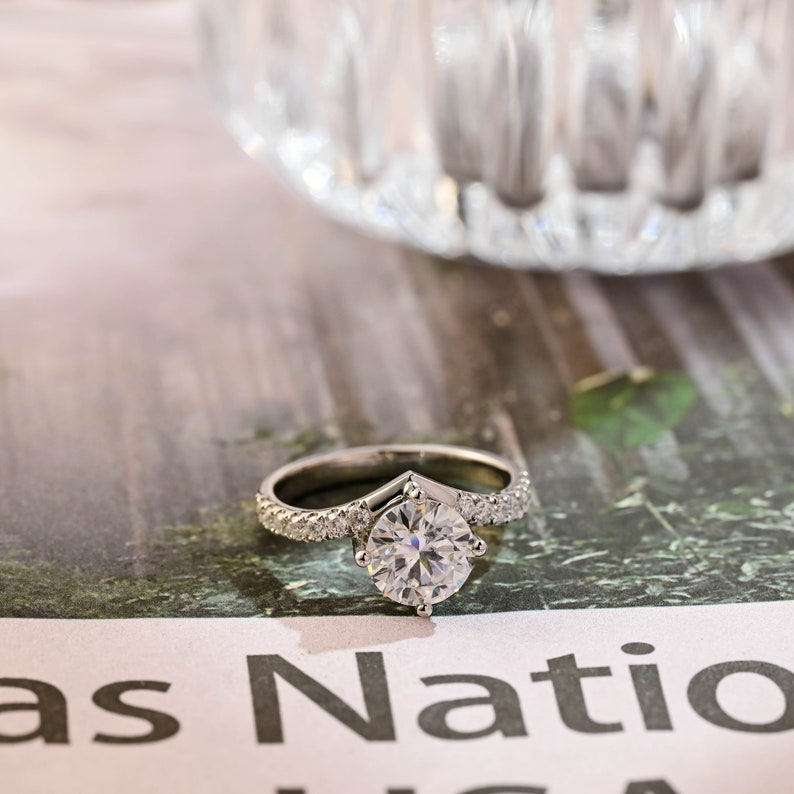 Stunning 2.0 CT Round Moissanite Engagement Ring with Pave Design 1